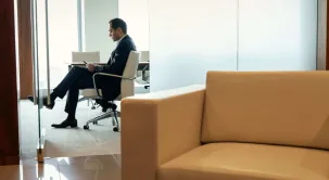 Revisión de procesos de onboarding, KYC y controles en conversiones fiat-crypto
